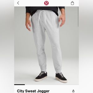 Men’s joggers in excellent condition.